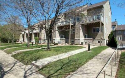 2836 Kenwood Isles Dr